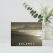 Carte postale Lanzarote - Playa de Famara (Debout devant)