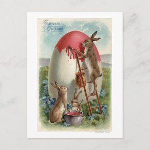 Carte Postale Lapins peignant un œuf