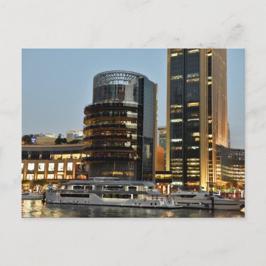 Carte Postale L'architecture de Dubaï la nuit (Devant)