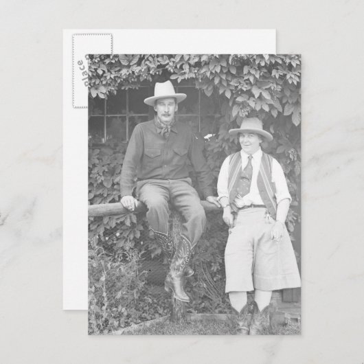 Carte Postale Larry Larom et une pose de femmes (Devant / Derrière)