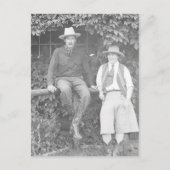 Carte Postale Larry Larom et une pose de femmes (Devant)