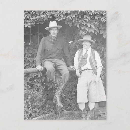 Carte Postale Larry Larom et une pose de femmes (Devant)