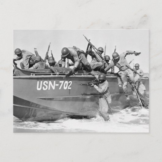 Carte Postale L'assaut de la plage, années 1940 (Devant)