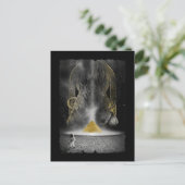 Carte Postale L'astronaute de la lune, Pyramide égyptienne Anubi (Debout devant)