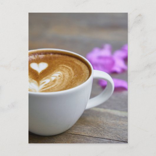 Carte Postale Latte de la coupe du matin avec mousse en forme de (Devant)