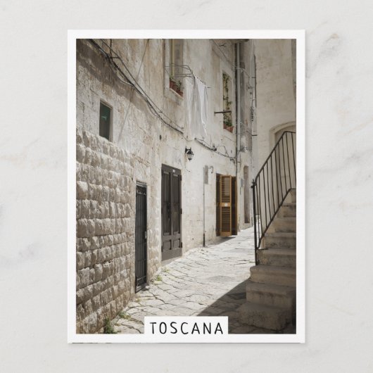 Carte Postale Lave-linge suspendue à sécher dans une ruelle en I (Devant)