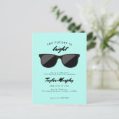 Carte Postale L'avenir de la fête de graduation rétro est brilla (Debout devant)