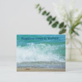 Carte Postale Le bonheur arrive en mer des vagues (Debout devant)