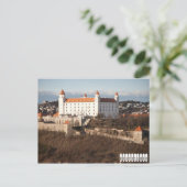Carte Postale Le château de Bratislava (Debout devant)