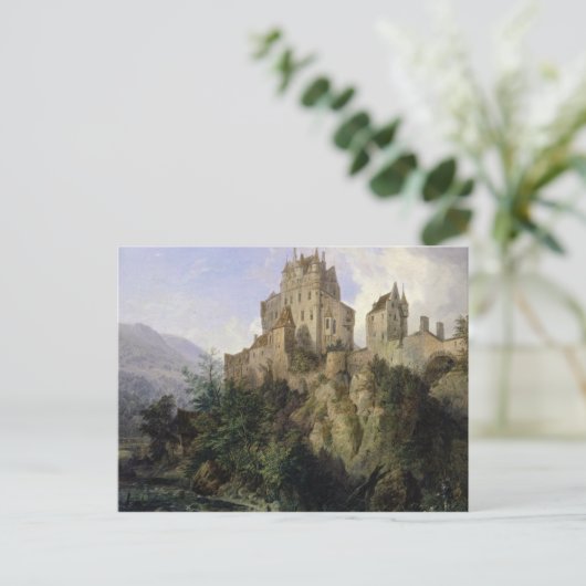 Carte Postale Le château d'Eltz (Debout devant)