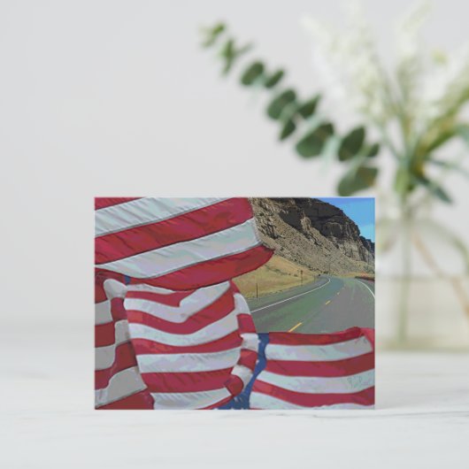 Carte Postale le chemin de la liberté (Debout devant)