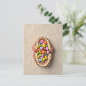 Carte Postale Le chocolat servi dans le modèle dentaire (Debout devant)