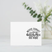 Carte Postale Le Design Enseignant N'Oublie Jamais La Différence (Debout devant)