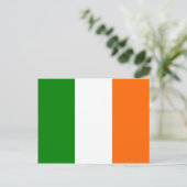 Carte Postale Le drapeau irlandais (Debout devant)
