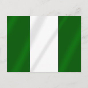 Carte Postale Le drapeau nigérian du Nigeria chemise et présente