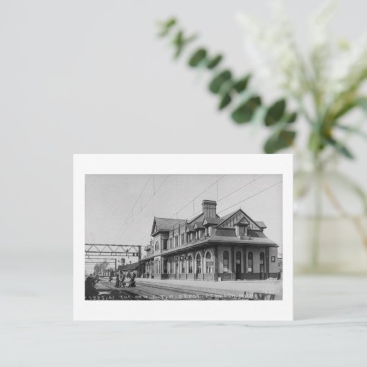 Carte Postale Le G.T.R. Dépôt ferroviaire - Louis Pesha (Debout devant)