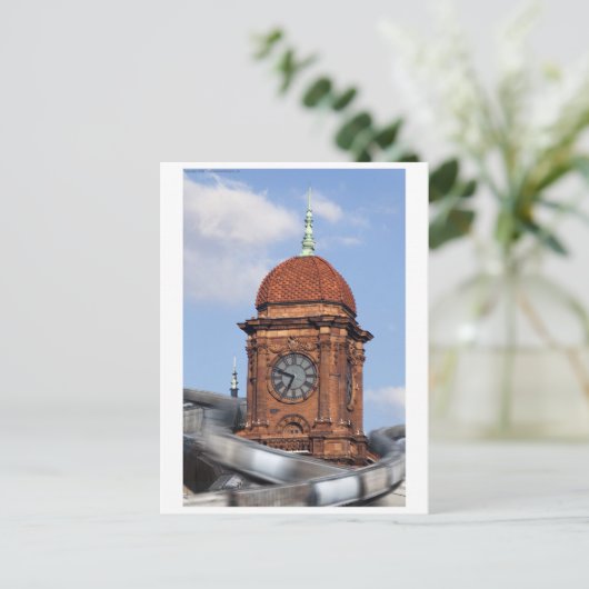 Carte Postale Le Hub (Debout devant)