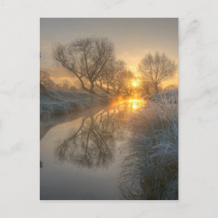 Carte Postale Le lever de soleil consomme la brume de début de