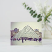 Carte Postale Le Louvre (Debout devant)