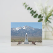 Carte Postale Le monument de Manzanar (Debout devant)