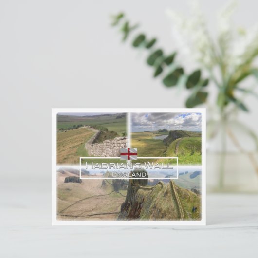 Carte Postale Le mur d'Hadrien - Greenhead Lough (Debout devant)