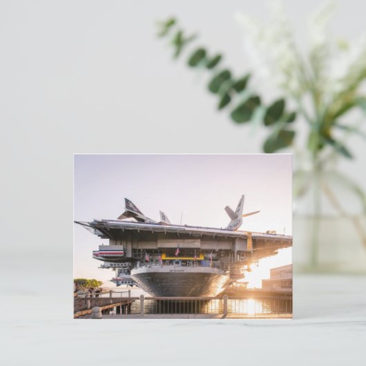 Carte Postale Le musée USS Midway (Debout devant)