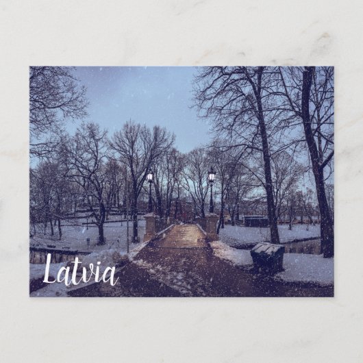 Carte Postale Le parc de la ville enneigé en hiver le soir (Devant)