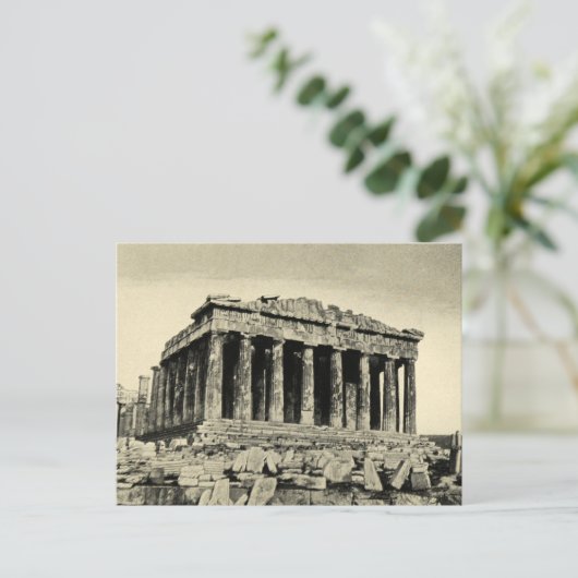 Carte Postale Le parthenon (Debout devant)