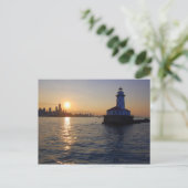 Carte Postale Le phare de Chicago (Debout devant)