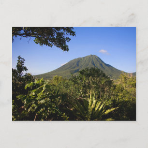 Carte Postale Le pic volcanique du Mont Nevis