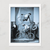 Carte Postale Le piédestal fou original de Mae Gordon (Devant)