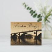 Carte Postale Le pont de Londres (Debout devant)
