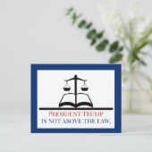 Carte Postale Le président Trump n'est pas au-dessus de l'échell (Debout devant)