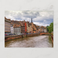 Le quai Saint-Nicolas à Strasbourg, France