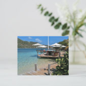 Carte Postale Le restaurant de bord de mer de Pinel Island (Debout devant)