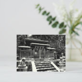 Carte Postale Le sanctuaire japonais en neige (Debout devant)