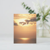 Carte Postale Le soleil se couche sur l'océan (Debout devant)