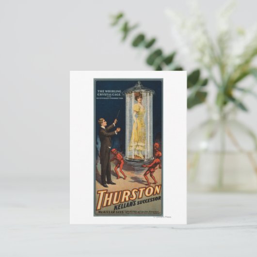 Carte Postale Le successeur de Thurston Kellar - Une femme dans (Debout devant)