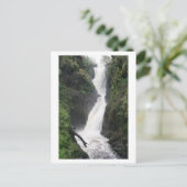 Carte Postale L'eau tombe rapidement (Debout devant)