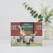 Carte Postale L'école est dehors, petits colliers avec l'enseign (Debout devant)