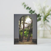 Carte Postale Les arbres à travers l'arche (Debout devant)