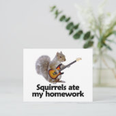 Carte Postale Les écureuils ont mangé mes devoirs (Debout devant)