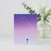 Carte Postale Les graines de Dandelion volent dans le vent - vio (Debout devant)