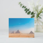 Carte Postale Les grandes pyramides (Debout devant)