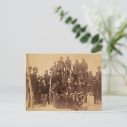 Carte Postale Les guerriers du buffle : la cavalerie noire améri (Debout devant)