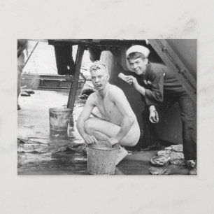 Carte Postale Les marins se lavent 1913