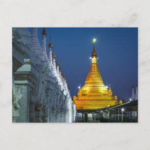 Carte Postale Les Pagodes dorées de Mandalay