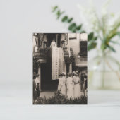 Carte Postale Les partisans célèbrent la ratification du 19e ame (Debout devant)