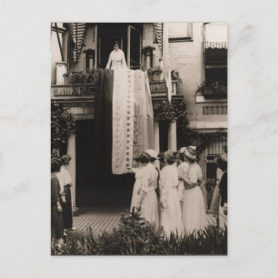 Carte Postale Les partisans célèbrent la ratification du 19e ame