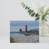 Carte Postale Les phares de Grand Haven (Debout devant)